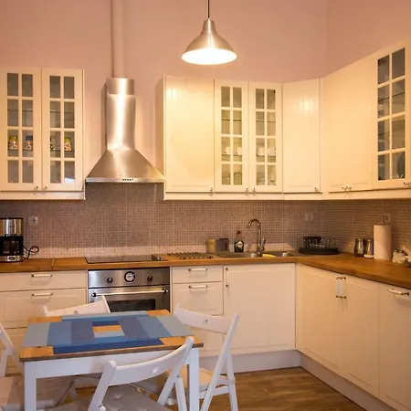 Petra Traditional House Апартаменты Episkopion (Andros)