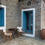 Petra Traditional House * Episkopion (Andros)