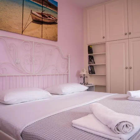 Petra Traditional House * Επισκοπειό