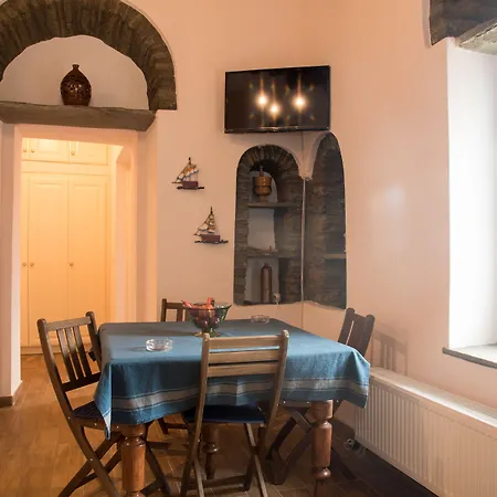 Petra Traditional House *