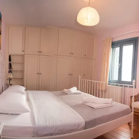 Petra Traditional House Apartment Episkopion (Andros)